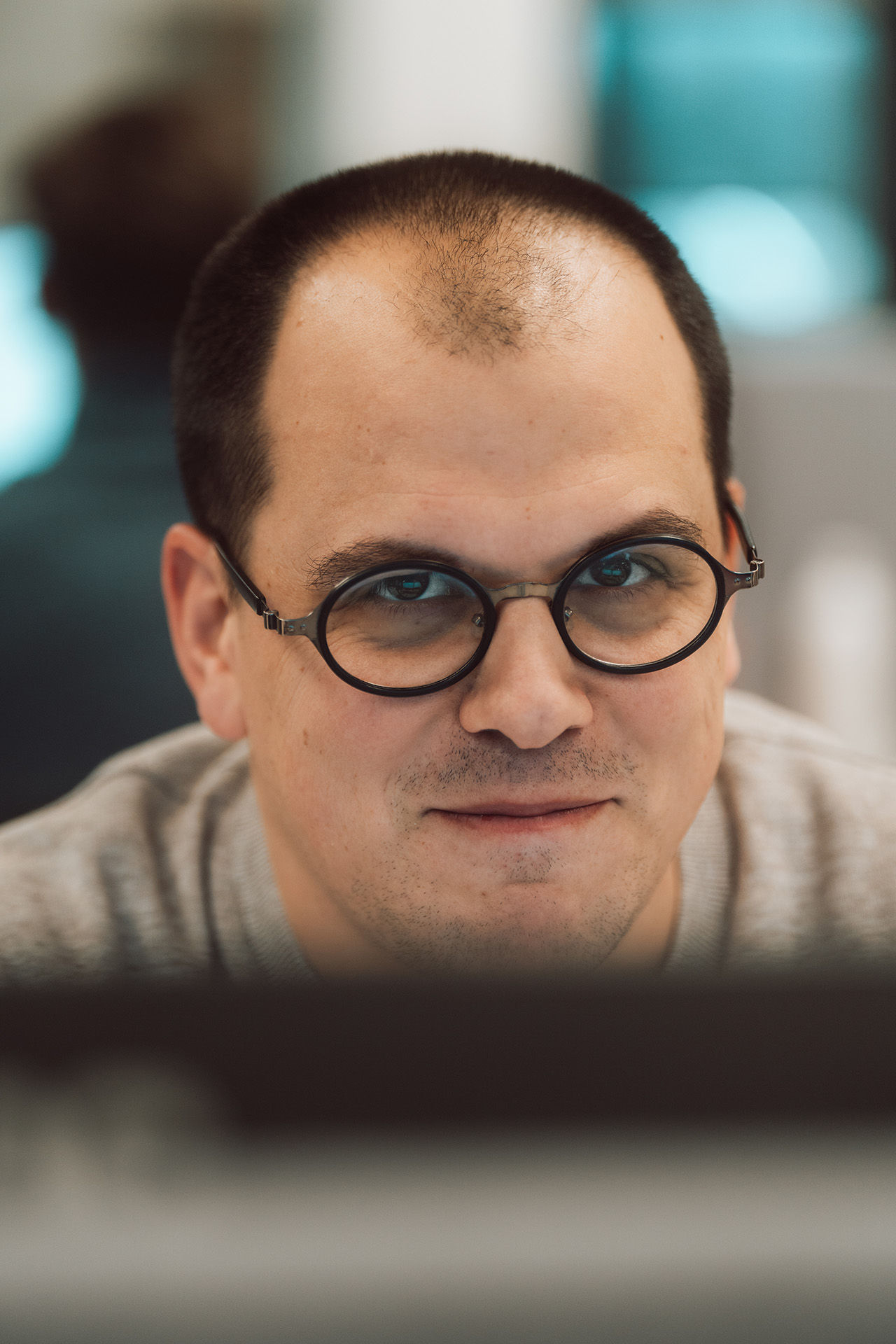 Pierret portes et fenêtres employé