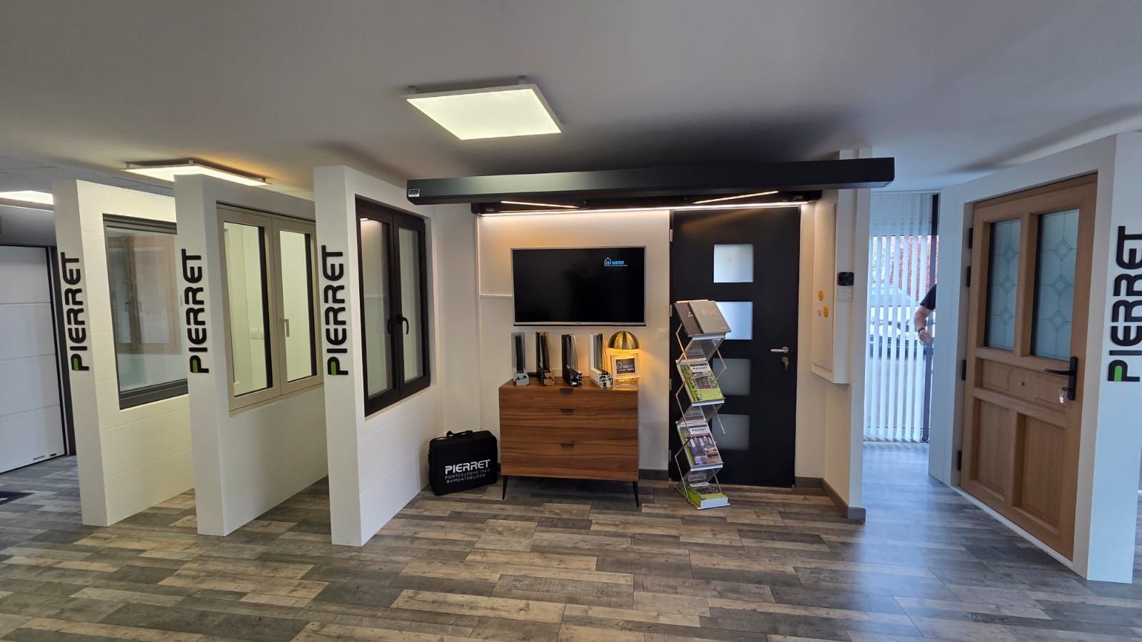 Showroom ELF Habitat, partenaire revendeur Pierret Portes & Fenêtres